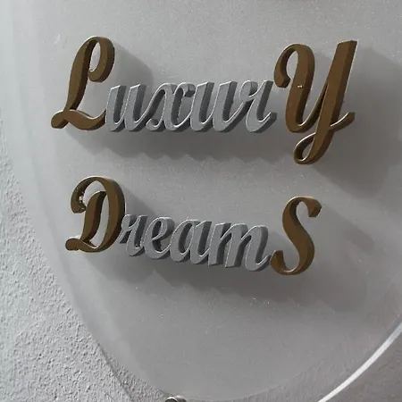 Panther Luxury Dreams Apartment *
